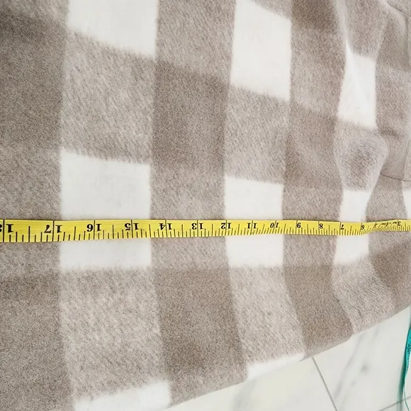 [ LOFT] WOMEN'S SIZE 10,  tan and white plaid wool skirt.