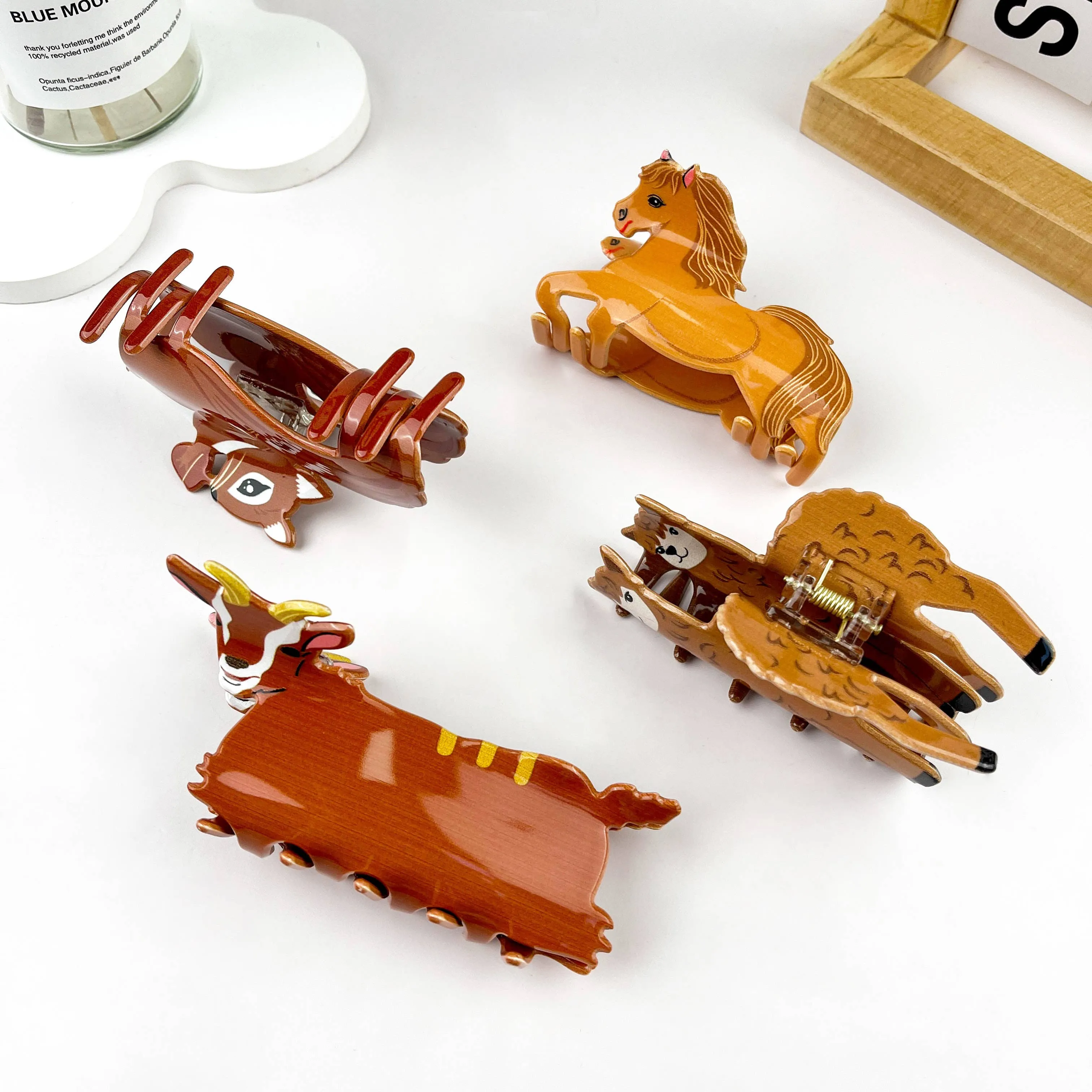 Acrylic Animal Squirrel Fall/Winter Hair Clips: Squirrel