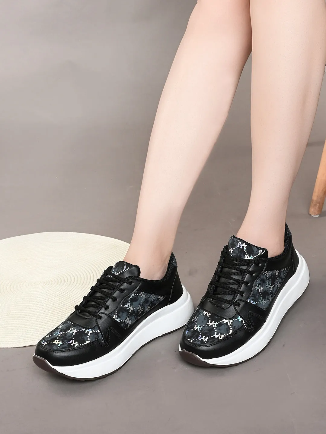 Attractive & lightweight Soft lace up Sneaker Shoes