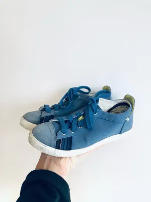 Casual Canvas Shoes // 29/11 Kid