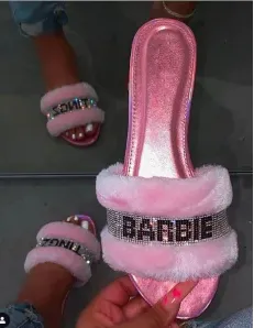 Casual slippers