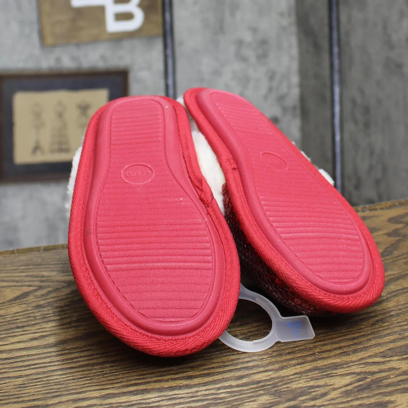 Cat & Jack Kids Girls Lane Sequin Scuff Slippers 91309320 Red L (4-5)