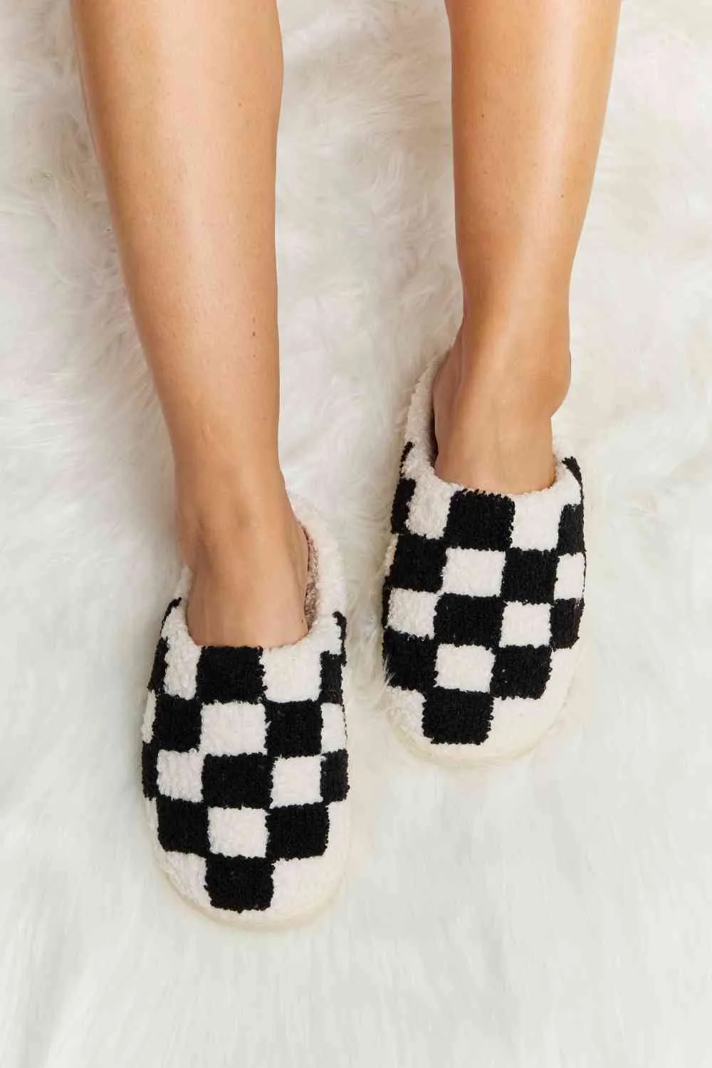 CHECKR SLIPPERS