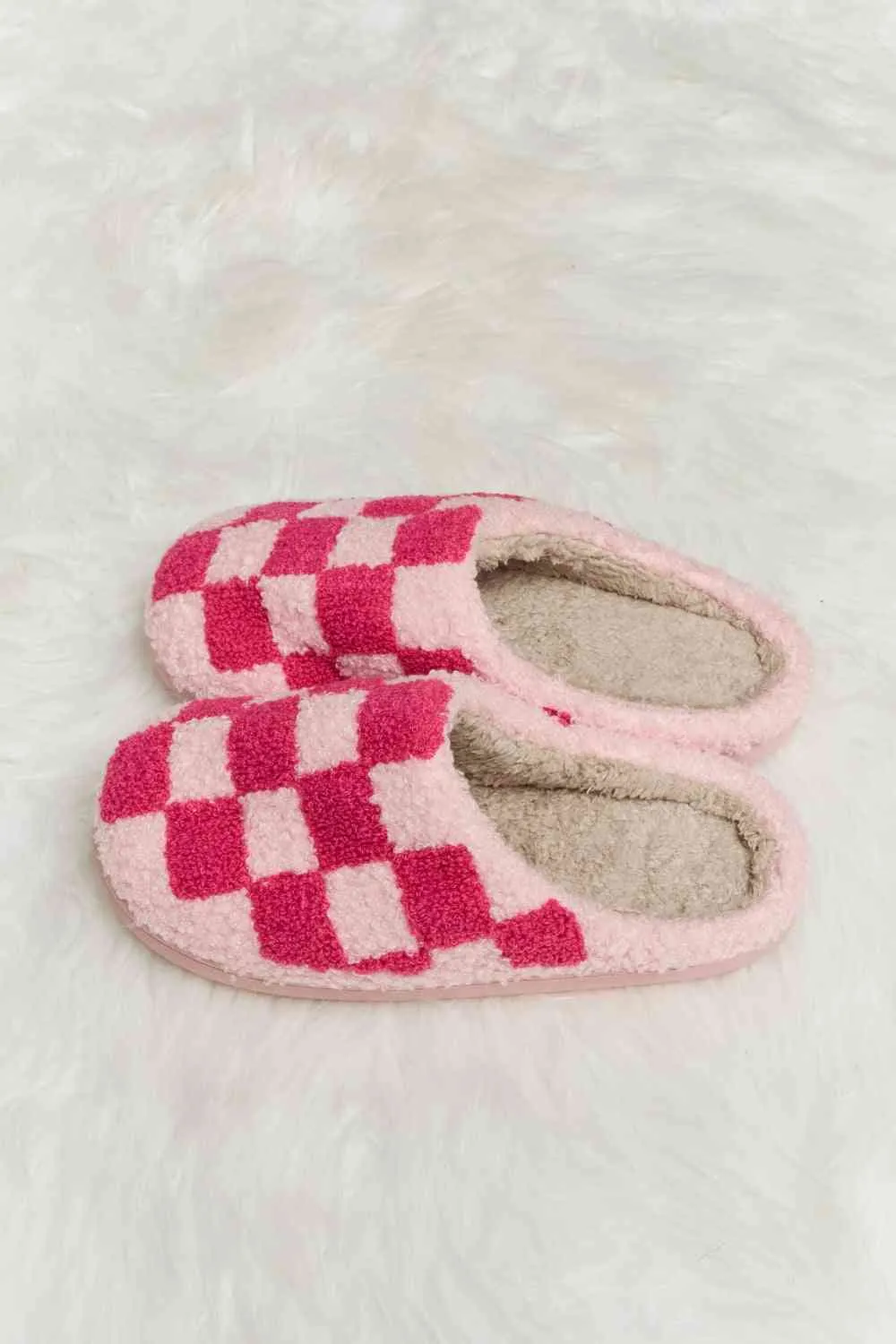 CHECKR SLIPPERS