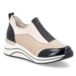 D0T08 Wedge Sneaker