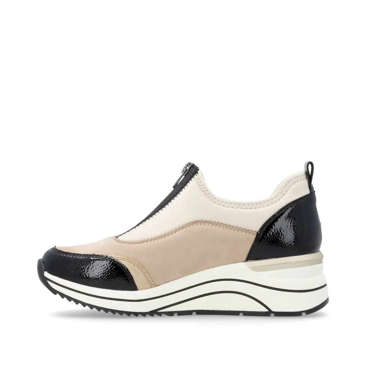 D0T08 Wedge Sneaker