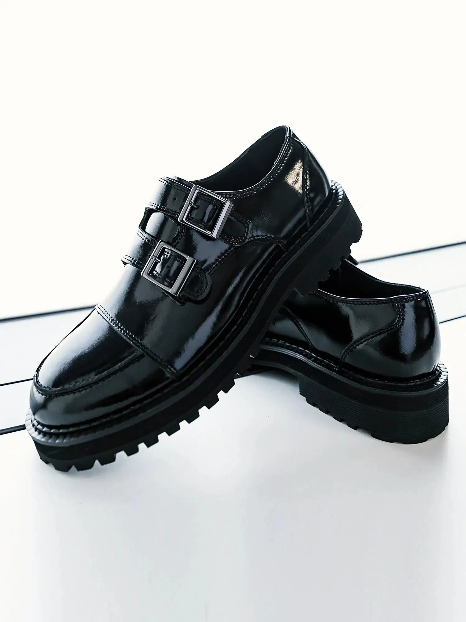 Double Buckle Casual Shoes