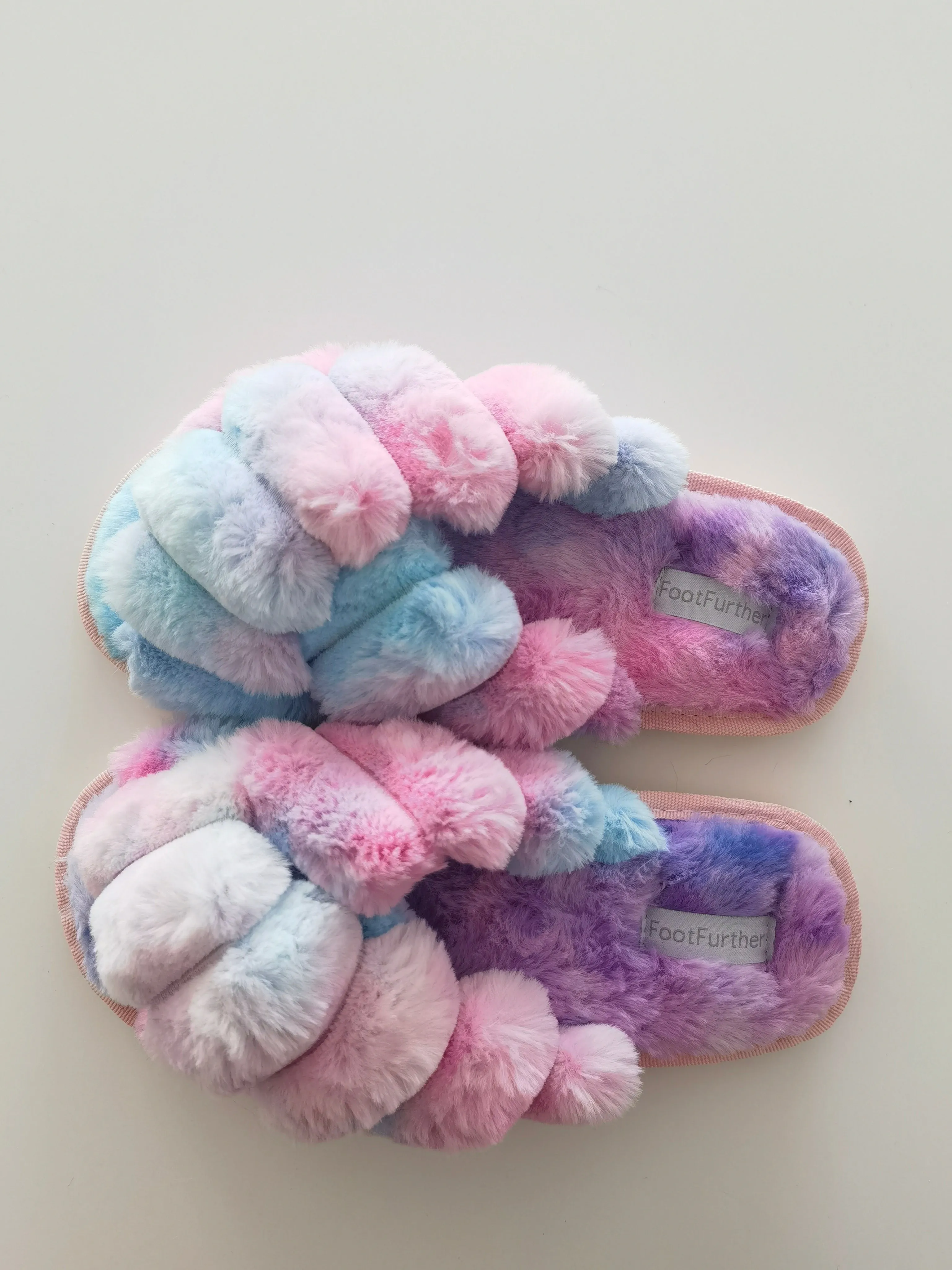 FootFurther Women's Fuzzy Slippers Cross Band Memory Foam House Slippers