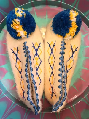 Greek pom pom slippers - size 37