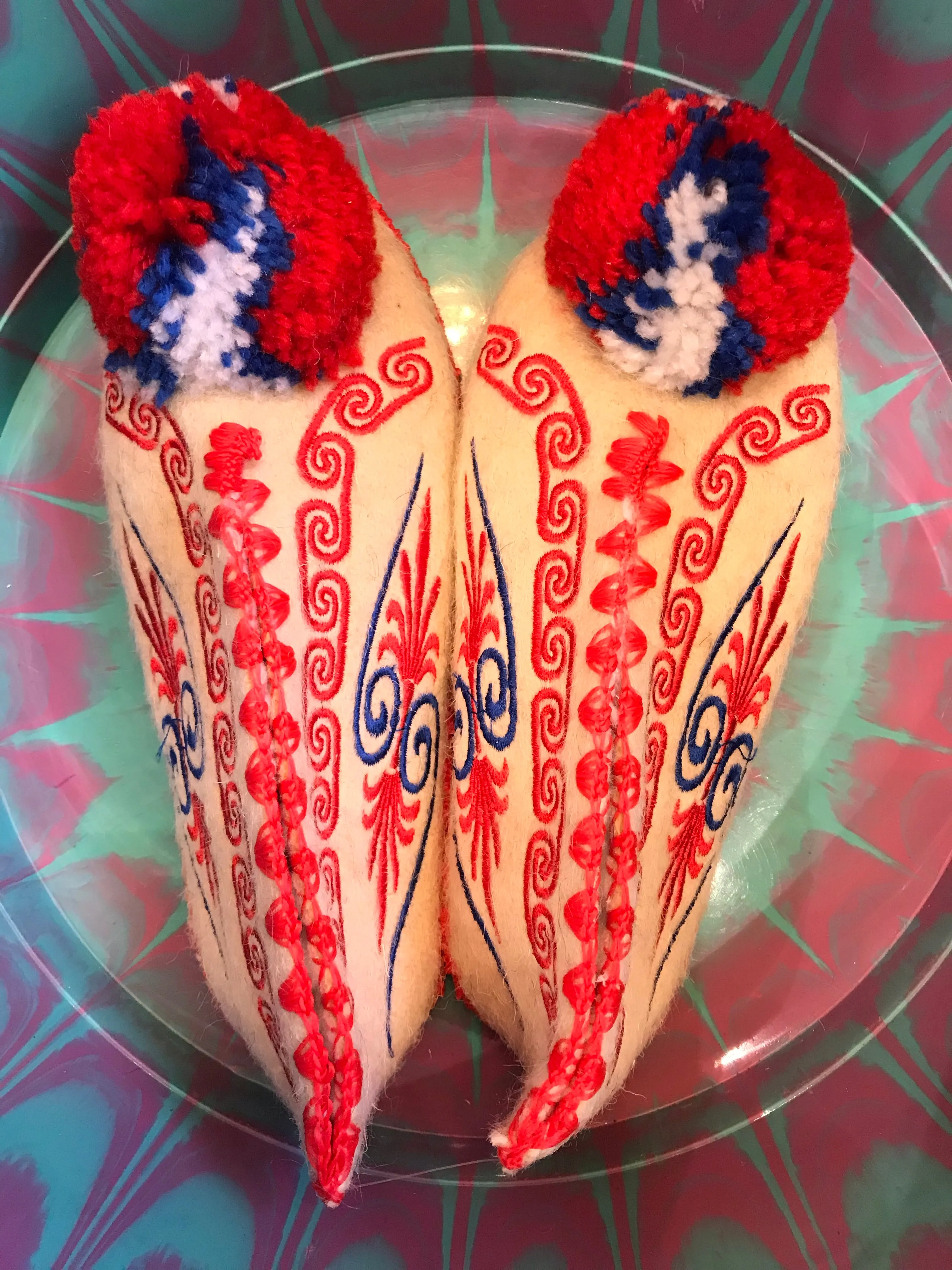 Greek pom pom slippers - size 37
