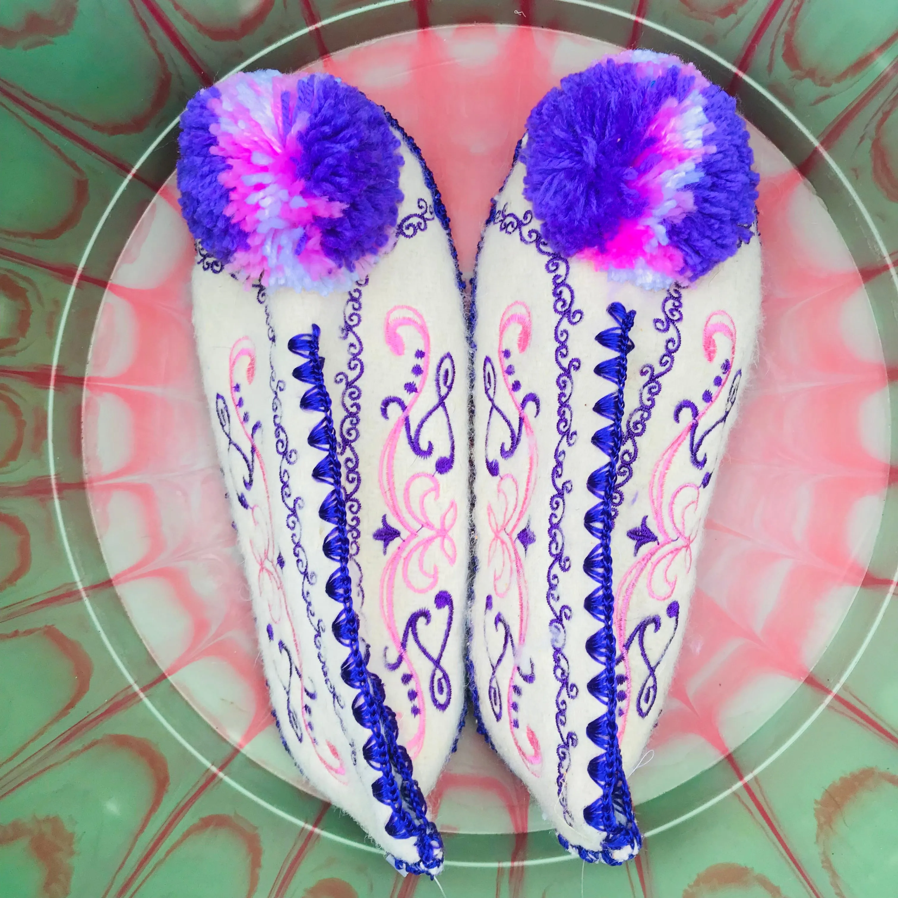 Greek pom pom slippers - size 37