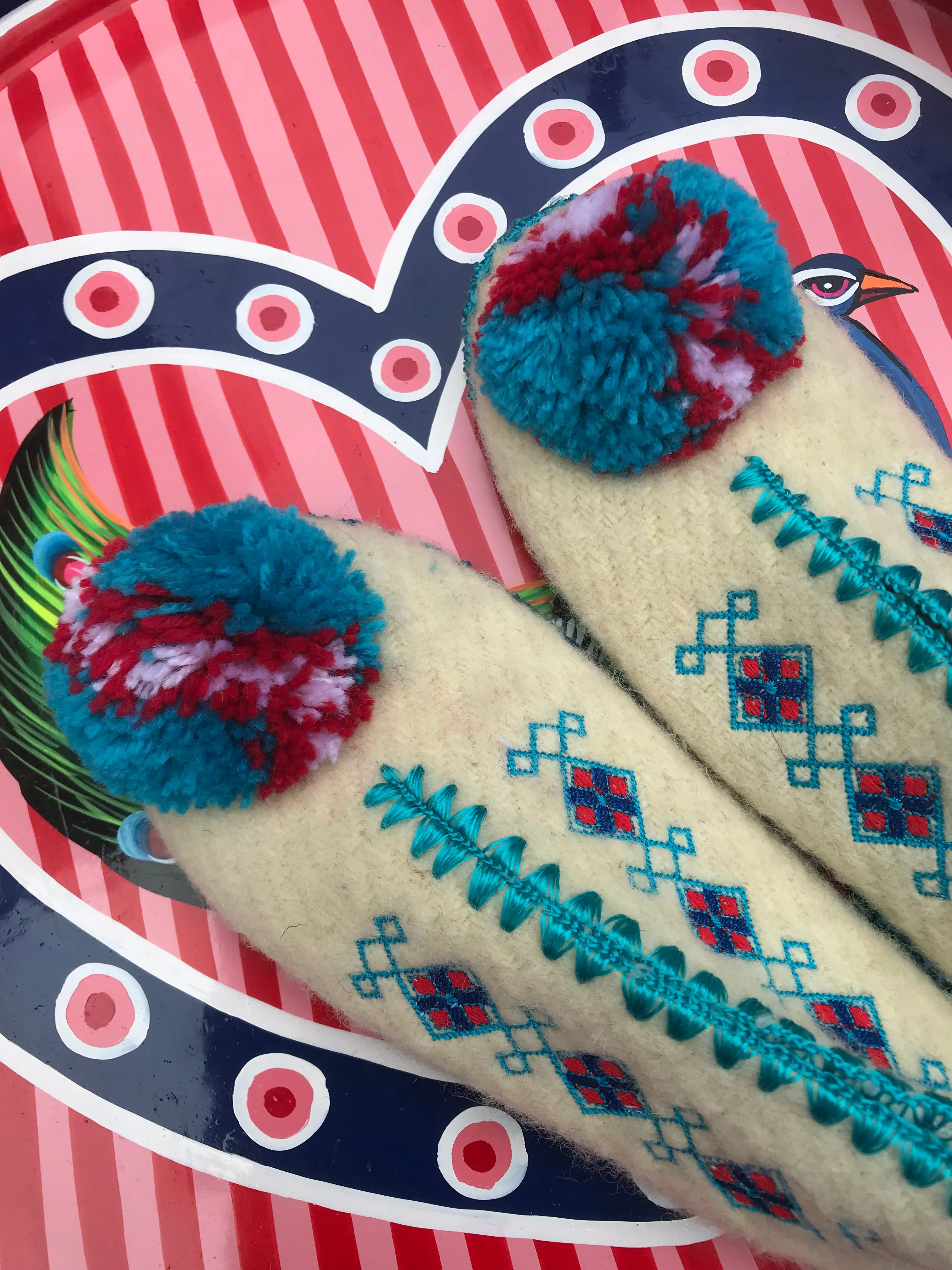 Greek pom pom slippers size 40