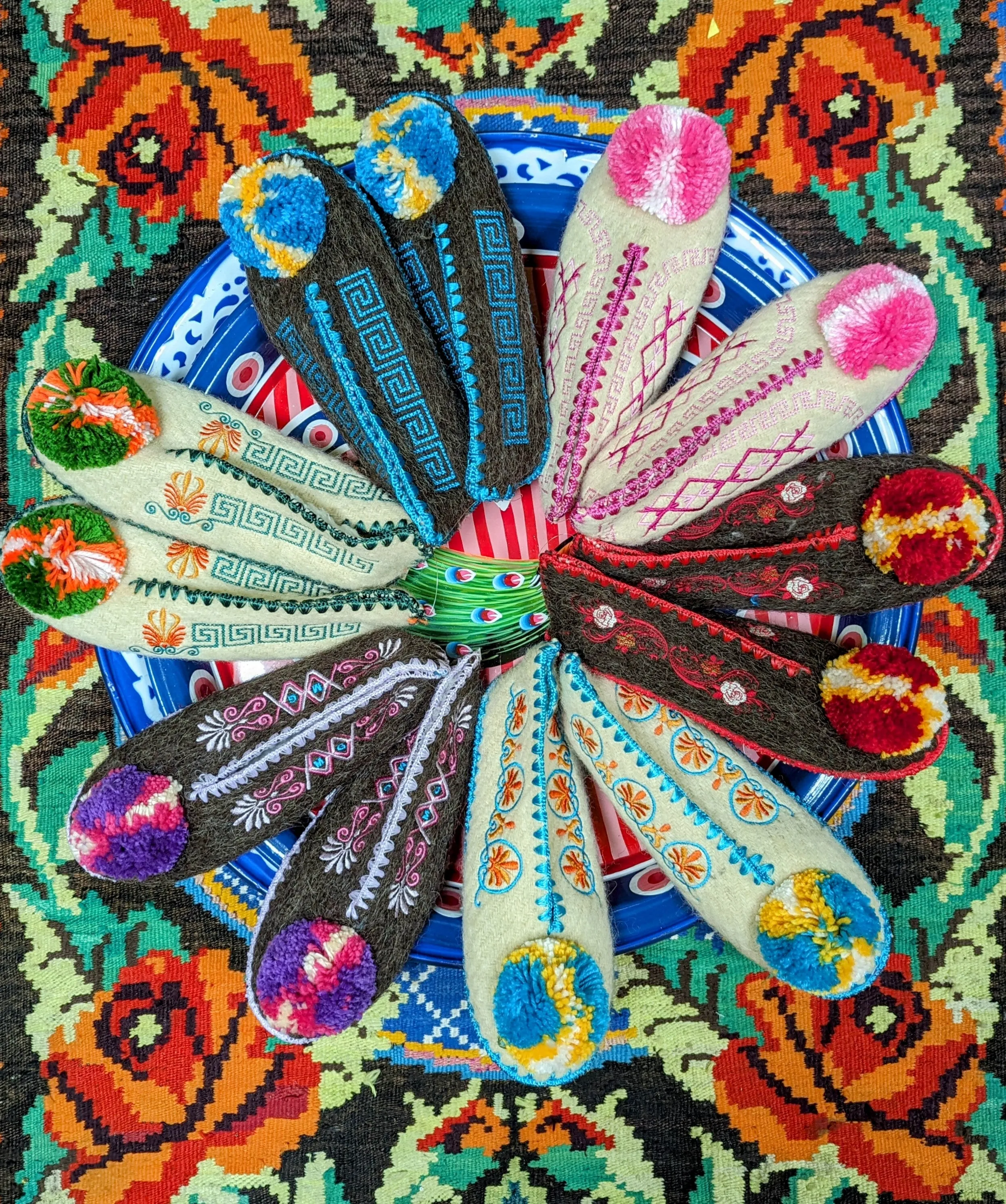 Greek pom pom slippers size 41