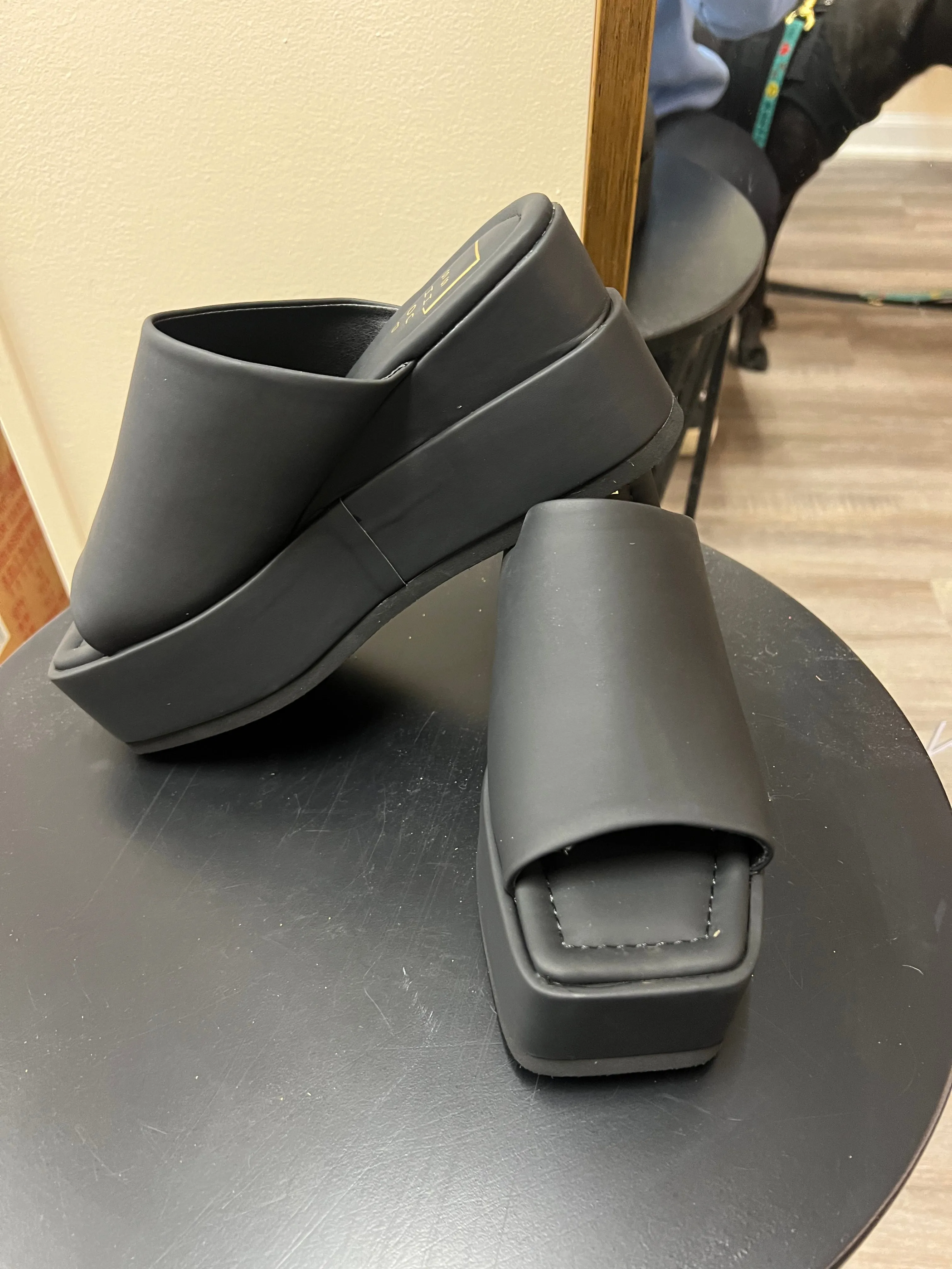 Karlie Slip on