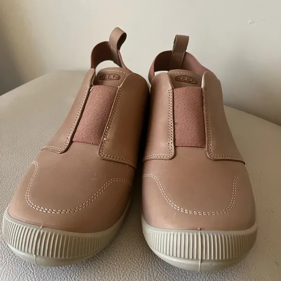 KEEN Lorelei II Slip-On Tan/Brick Dust Casual Shoes Women’s Size 9