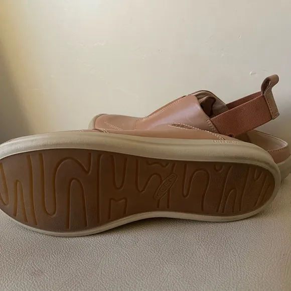 KEEN Lorelei II Slip-On Tan/Brick Dust Casual Shoes Women’s Size 9