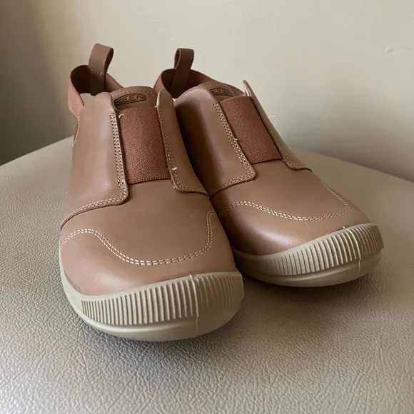 KEEN Lorelei II Slip-On Tan/Brick Dust Casual Shoes Women’s Size 9