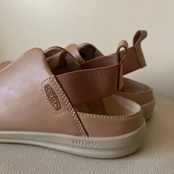 KEEN Lorelei II Slip-On Tan/Brick Dust Casual Shoes Women’s Size 9