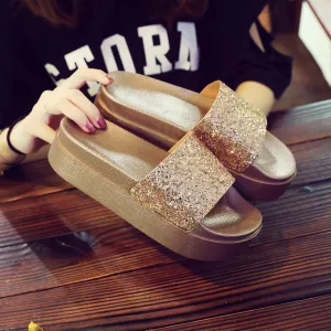 Middle heel slippers