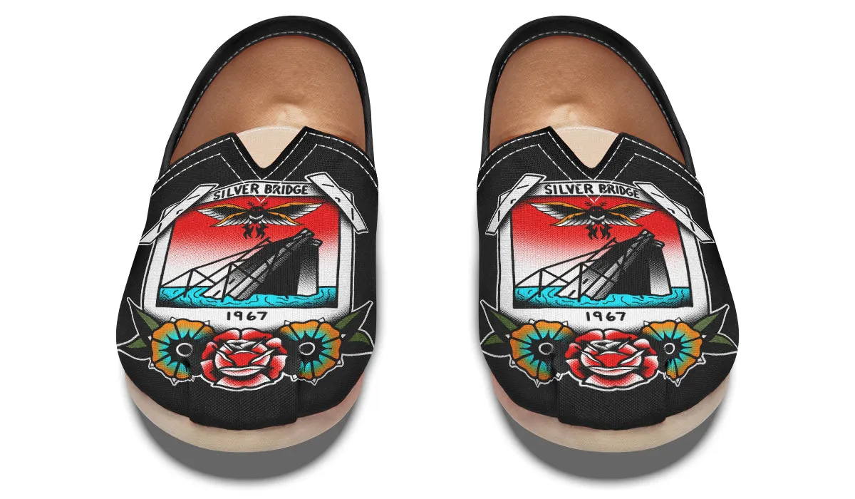 Mothman Photo Casual Shoes