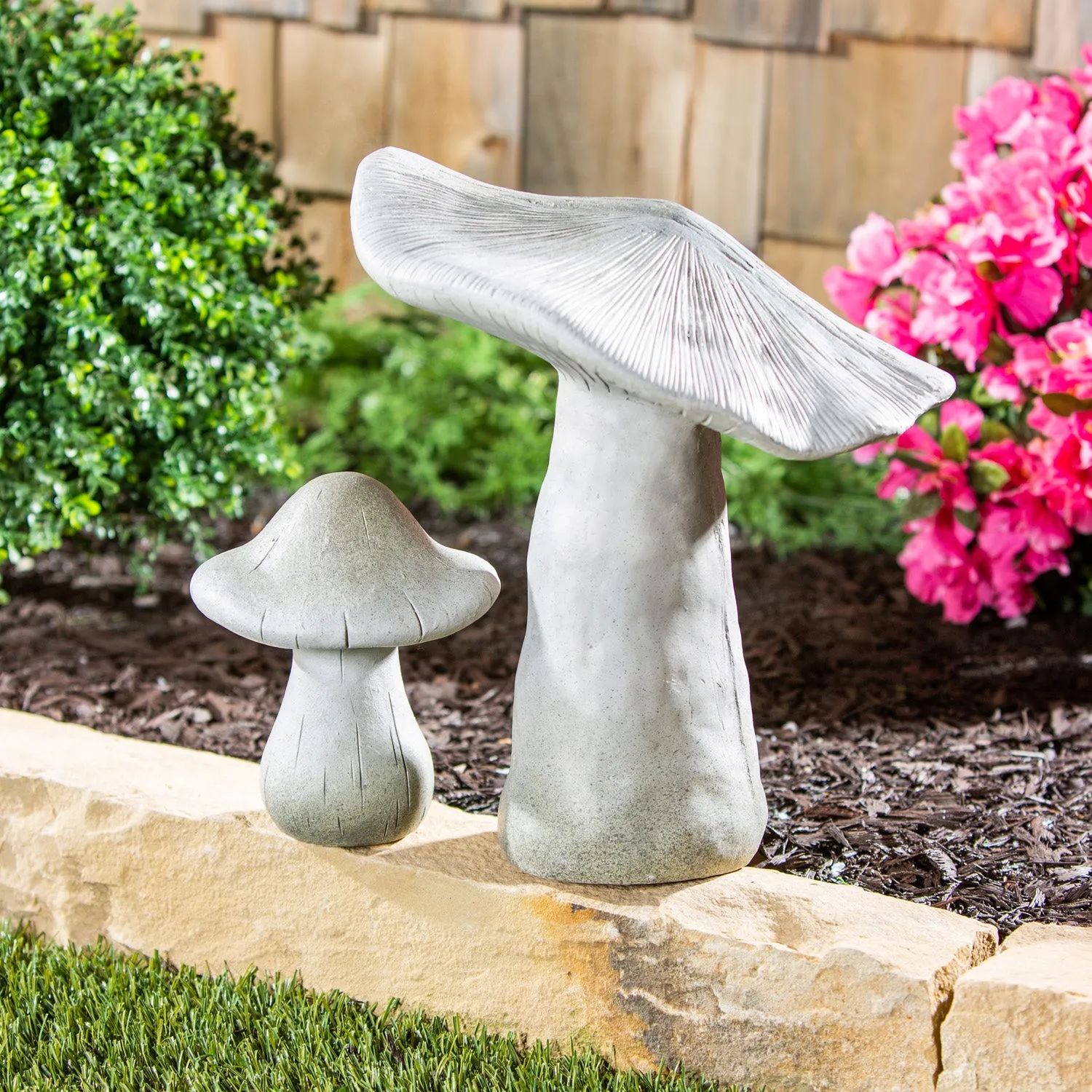 Mushroom Garden Statuary, Set of 2, Large and Small,2cg437