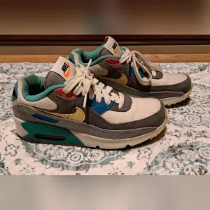 Nike Air Max 90 GS Air Sprung Caterpillar Shoes Youth Sz 4.5Y