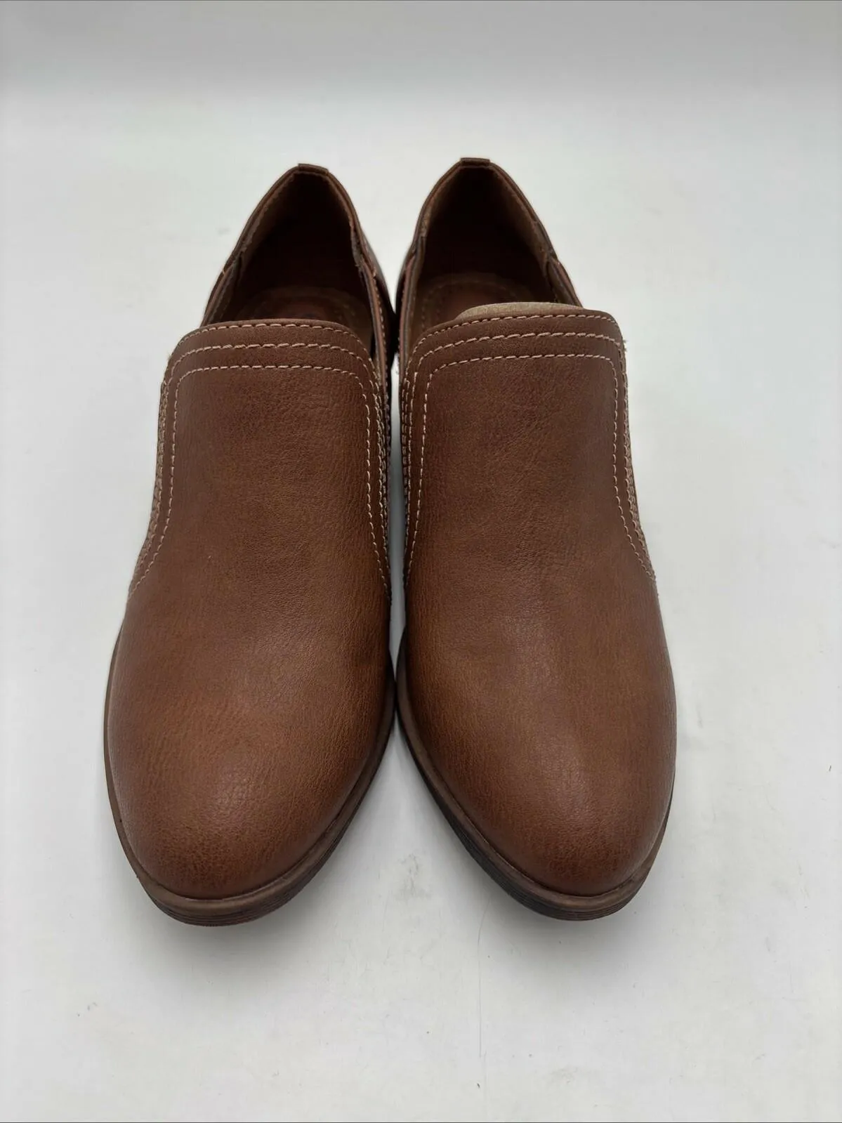 NWOB Women’s Eurosoft Augusta Heeled Loafers Tan Size 6M/37