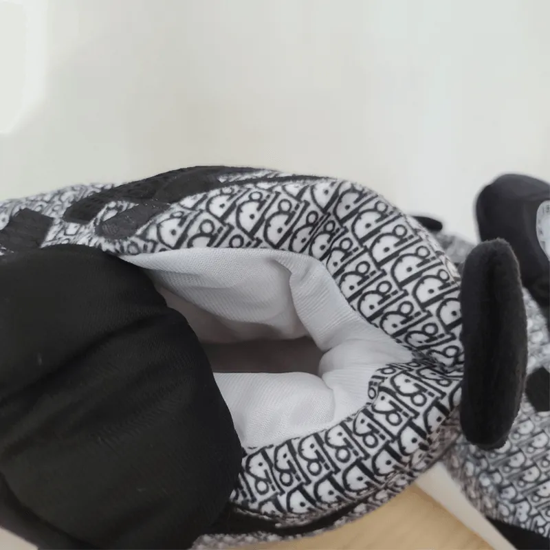 Patterned Black White Plush Slippers – Soft and Stylish Comfort