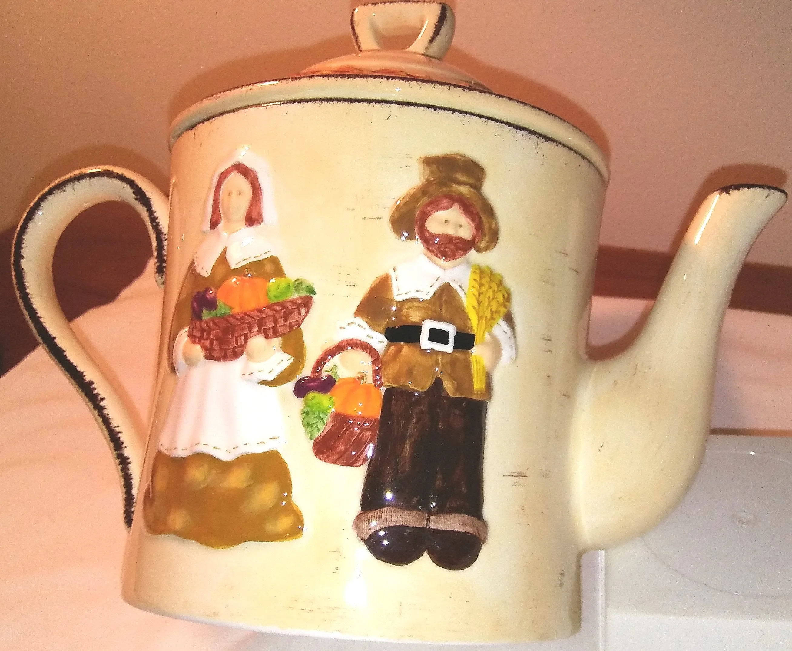 PILGRIMS COFFEE POT
