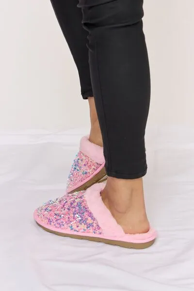 Pink Sequin Plush Round Toe Slippers