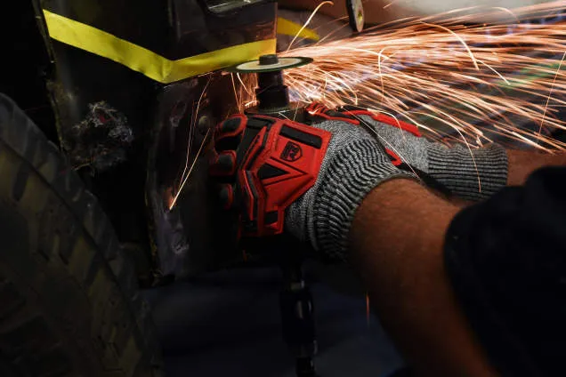 Radians RWG609 Cut Protection Level A5 Sandy Foam Nitrile Coated Glove