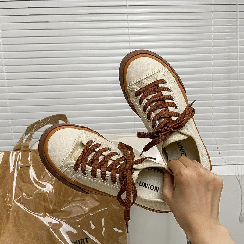 RETRO BIG TOE FLAT CANVAS SHOES UB3382