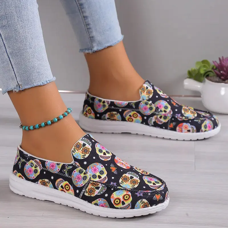 Skull Motif Lightweight Canvas Sneakers