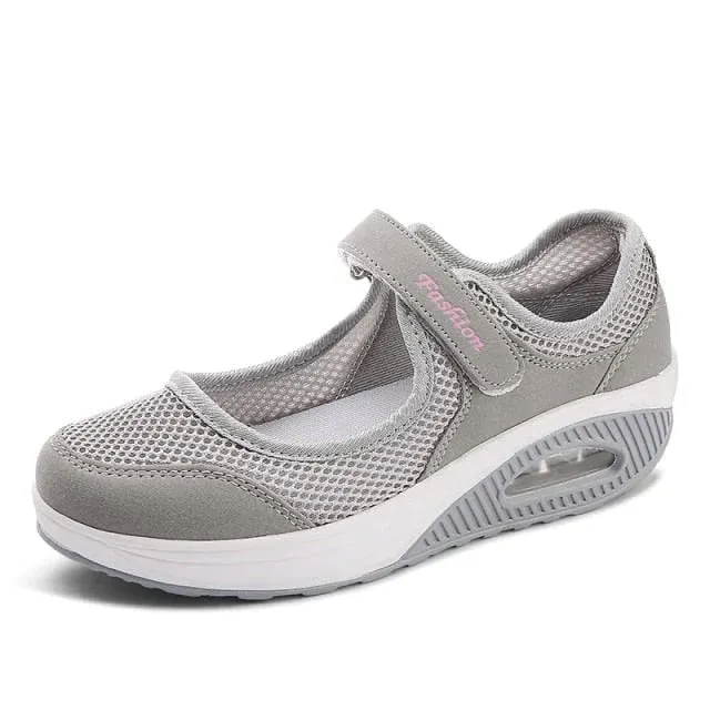Stretchable Breathable Lightweight Walking Shoes