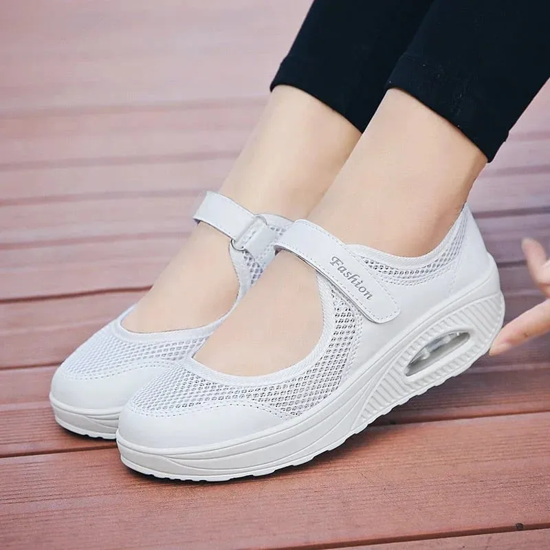 Stretchable Breathable Lightweight Walking Shoes