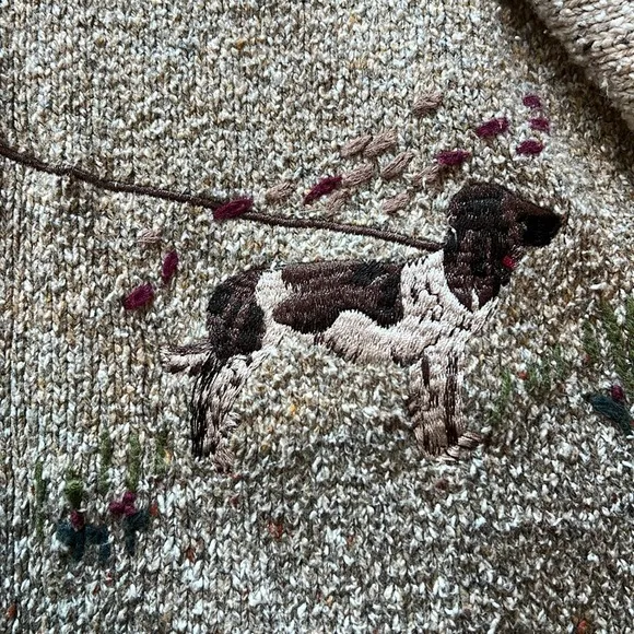 Tanjay - M, beige embroidered fall sweater, zippered, dog/cottage