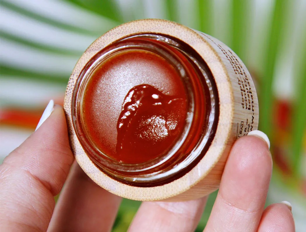 The WINTER GRACE antioxidant protecting balm