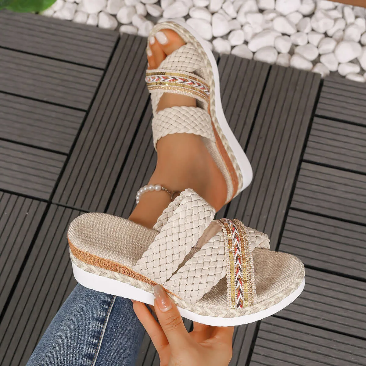 Thick Bottom Ladies Hemp Rope Woven Casual Slippers