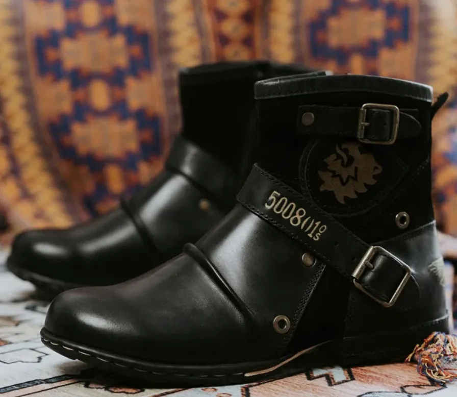 Traditionelle Eleganz: 'Classic Edge' Herrenstiefel für den Modernen Gentleman