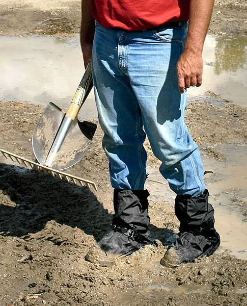 Villager Mid Overshoes