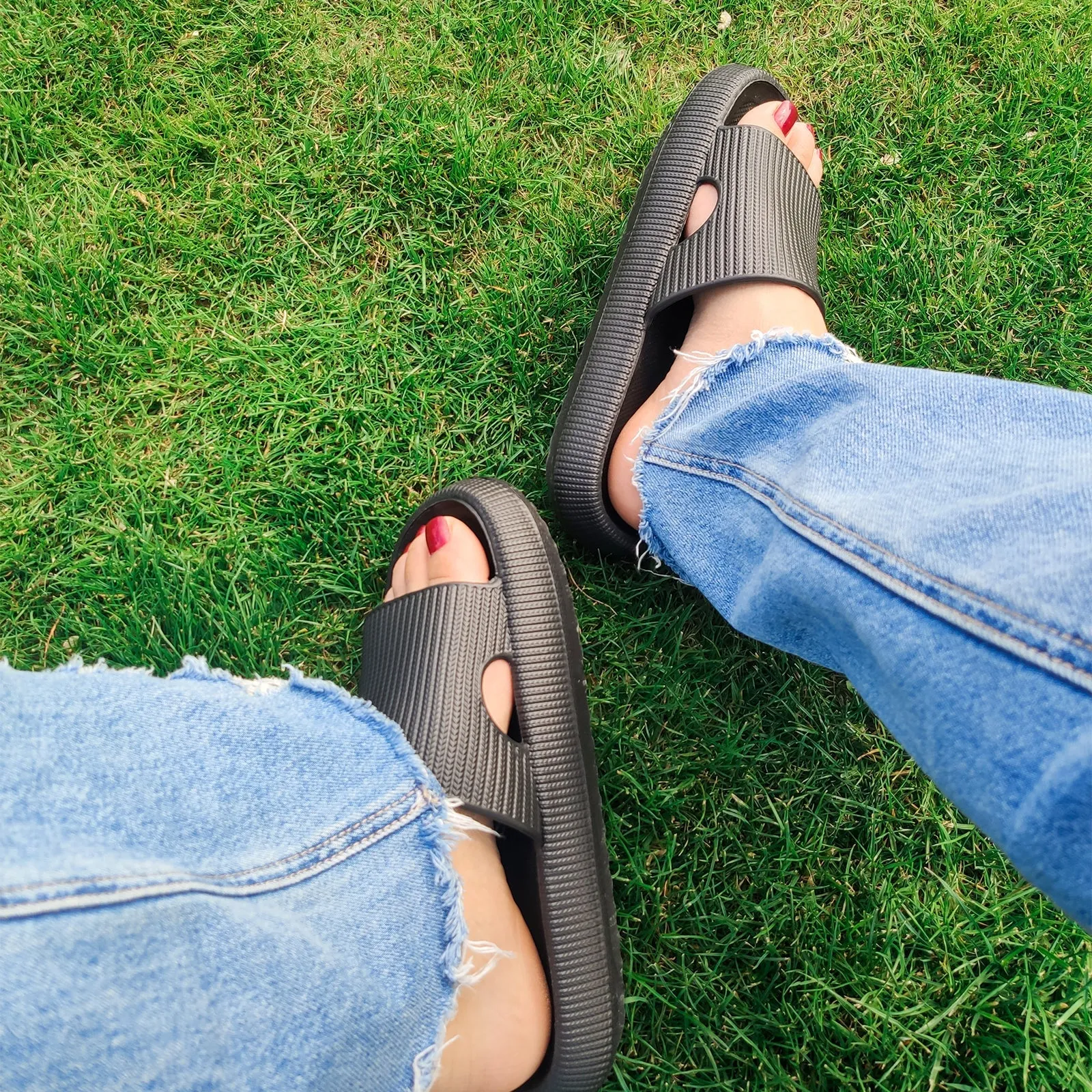 VONMAY Cloud Slides Sandal Beach Summer Slip-on House Shoes Unisex