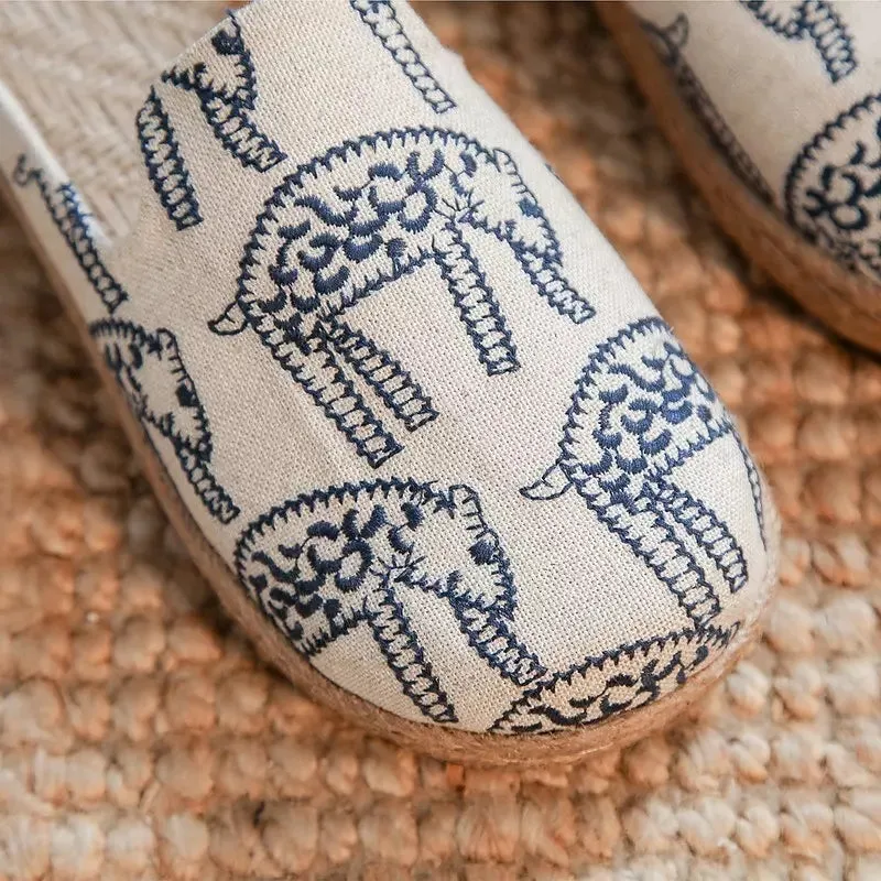 Women Canvas Close Toe Flat Slippers