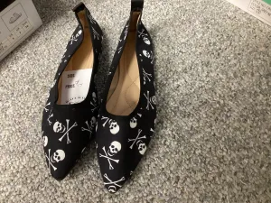 Women’s shoes